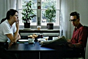 The violent (Stephanie Bosel) and the loser (Bernd Schmidt) at the breakfast table. Three (Drei) © 1995 Lanapul - Film